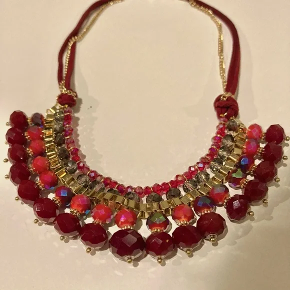 Necklace by Ali Khan New York. Beautiful. Pre Owned. Excellent Condition. - Picture 3 of 17